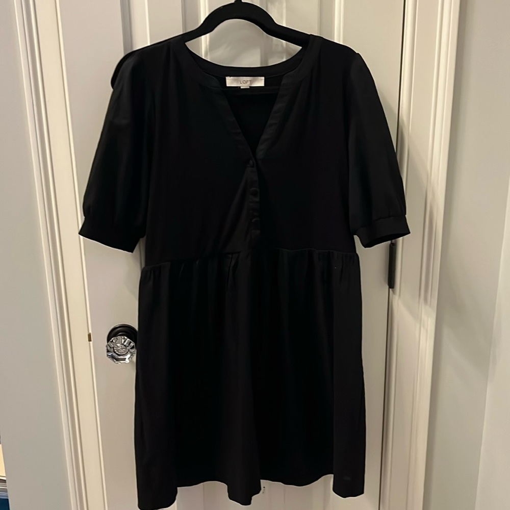 Women’s Loft black v-neck dress